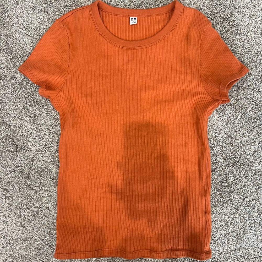 Uniqlo tee shirt
